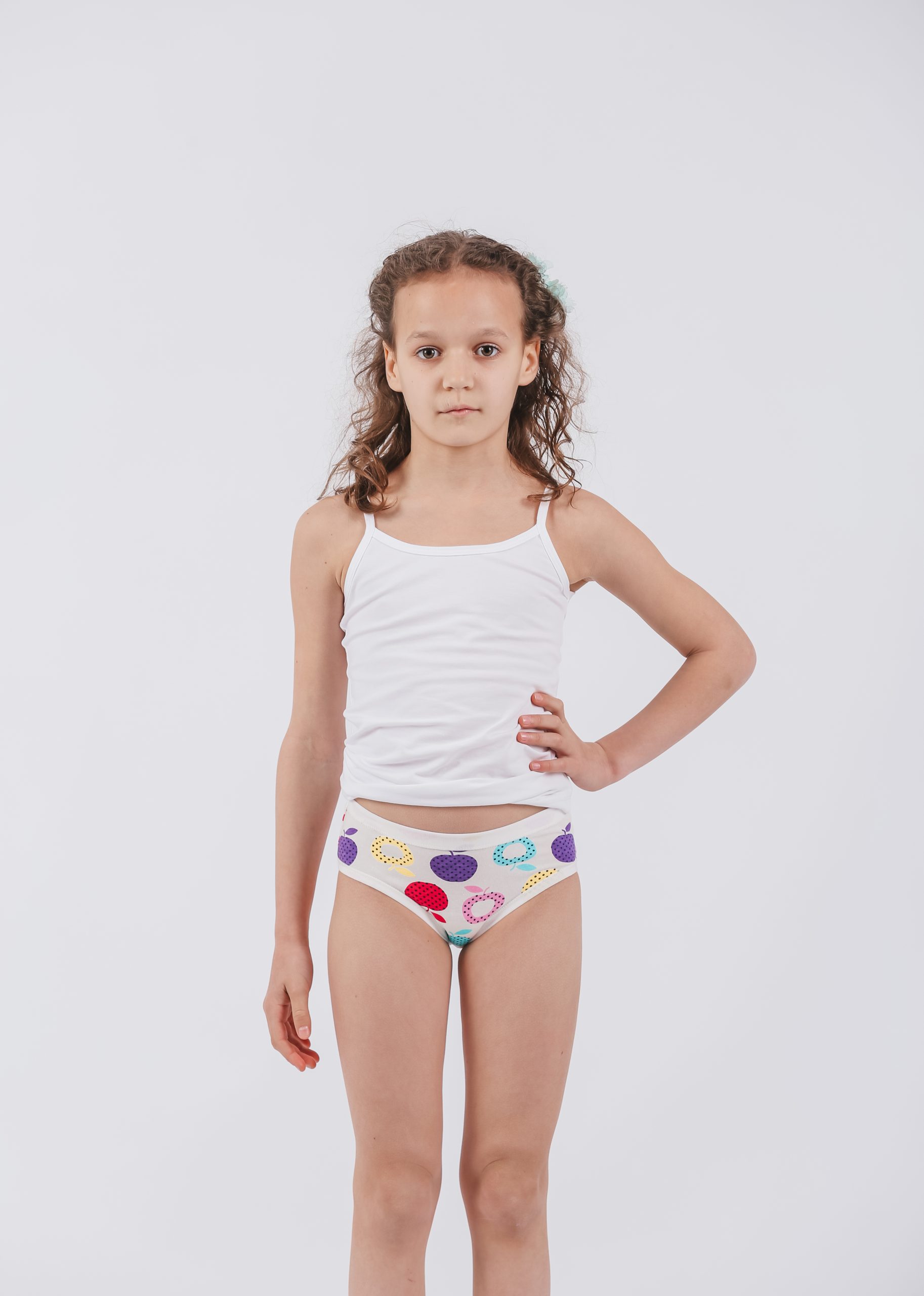 387 Dečiji ženski veš Petra