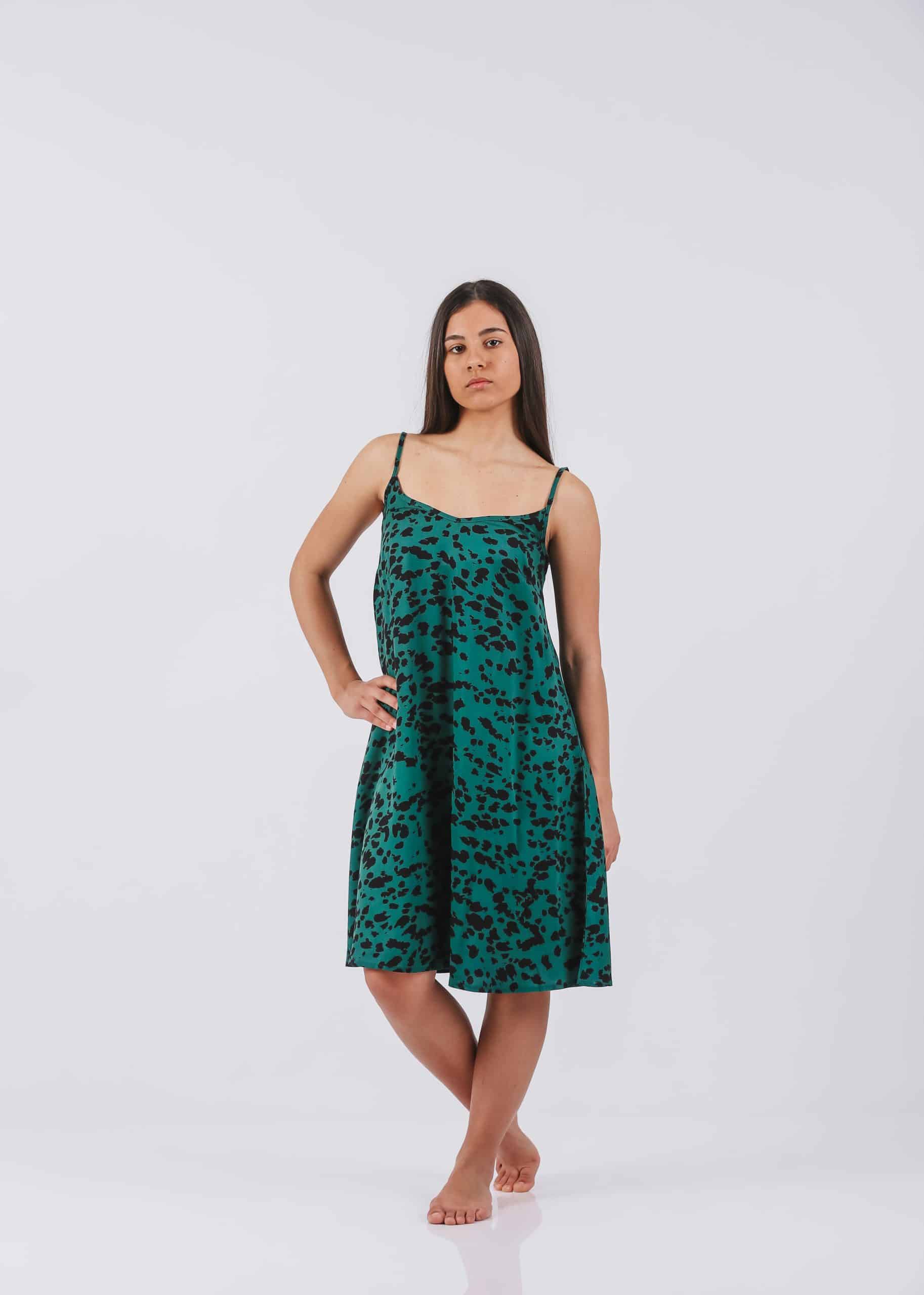 Art.530850-1 Haljina 850 Veličine- M,L,XL,XXL S.sastav 100_ pamuk Održavanje 40 Cena-2.180,00 (slika 1)