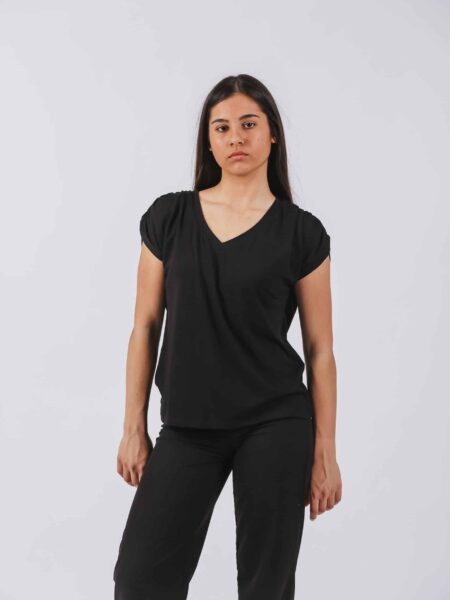 Art.880 Ženska majica 880 Veličine M,L,XL,XXL S.sastav 96_viskoza,4_ elastan Održavanje 40 Cena - 1.040.00 (slika 1)