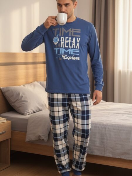 Muška pidžama plava karirana, print „Time to Relax“, 100% pamuk, veličine M–XXL