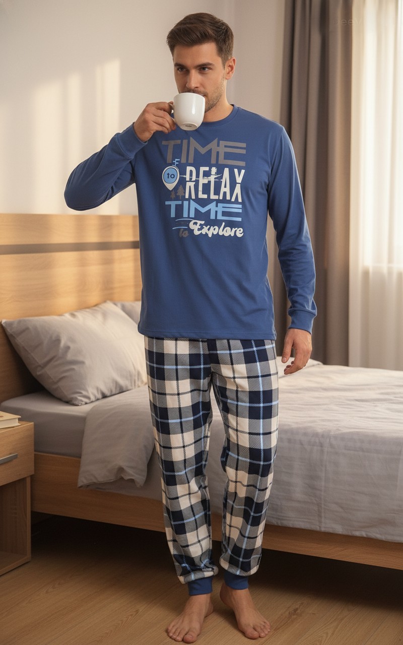 Muška pidžama plava karirana, print „Time to Relax“, 100% pamuk, veličine M–XXL